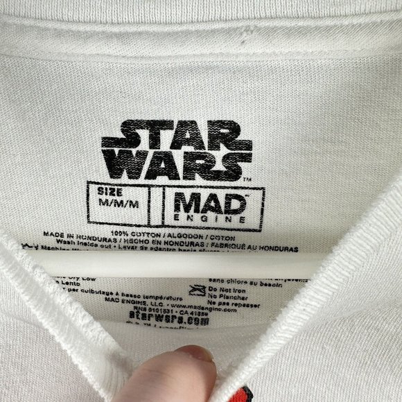 Star Wars Mad‎ Engine Mens T-Shirt M White Anime Darth Vader Red Light Saber - Picture 3 of 7